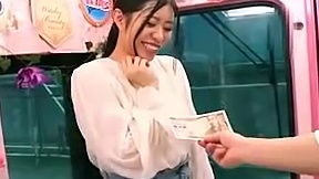 街中ゲリラナンパMM便15周年！顔出し解禁！全員38歳over！年齢を感じさせない美しい人妻さん 初めてのじゅぼじゅぼバキュームノーハンドフェラ編 総発射16発！8人全員SEXスペシャル！マジックミラー便 ご無沙汰妻が旦那に内緒で年下チ○ポにしゃぶりつく濃厚フェラSEX タイトル画像