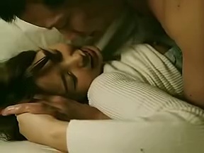 ずっと憧れだった上司の妻つかささんと布団の中でこっそり密着セックスに没頭したボク。 葵つかさ タイトル画像